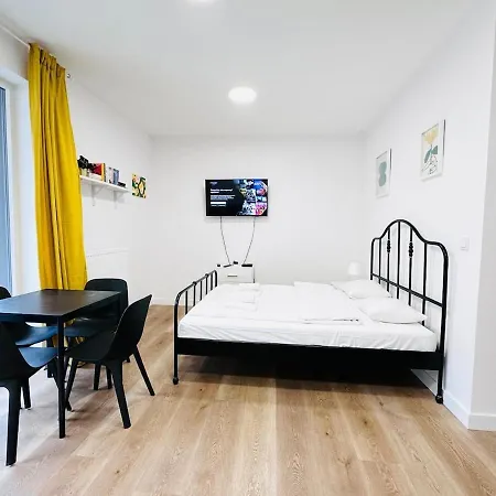 Ordona Charming Iv * Varsavia