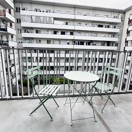 Ordona Charming Iv Apartman Varsó